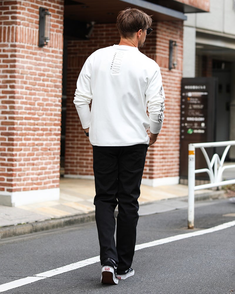 ホワイト：183cm/70kg(Lサイズ着用)