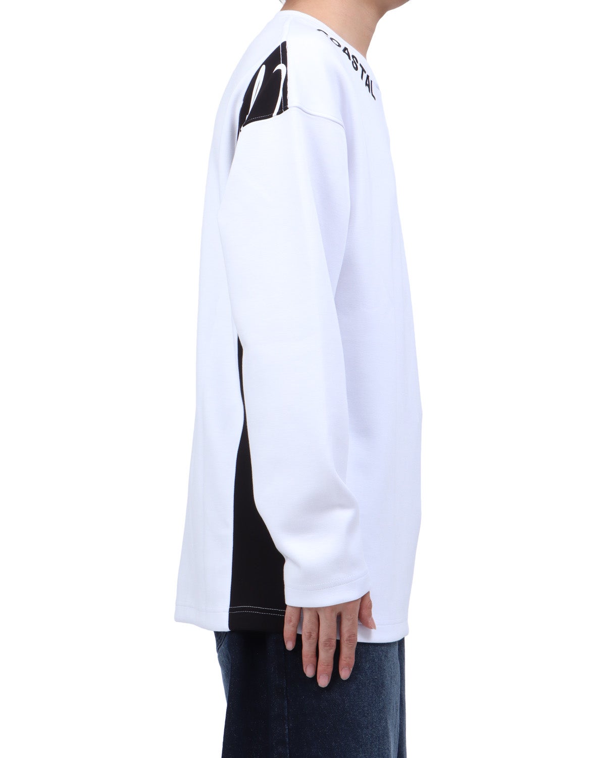 ホワイト：173cm63kg(Lサイズ着用)