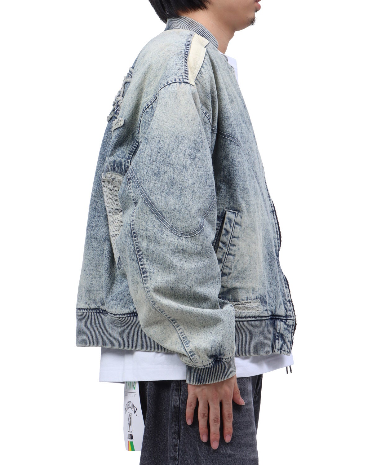 ブリーチ：173cm63kg(Lサイズ着用)