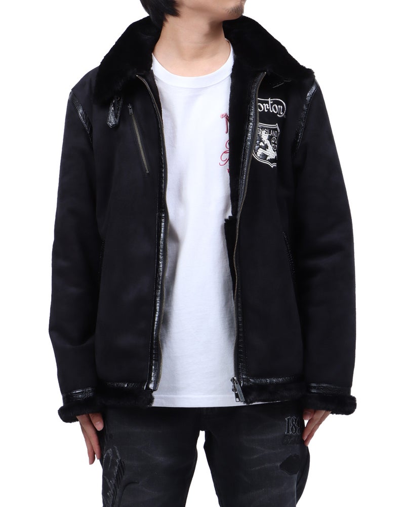 ブラック：173cm63kg(Lサイズ着用)