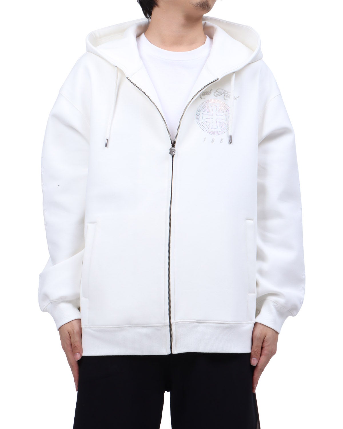 ホワイト：173cm63kg(Lサイズ着用)