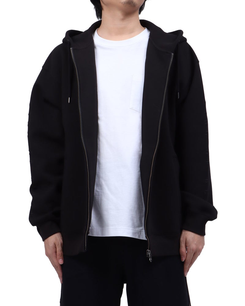 ブラック：173cm63kg(Lサイズ着用)
