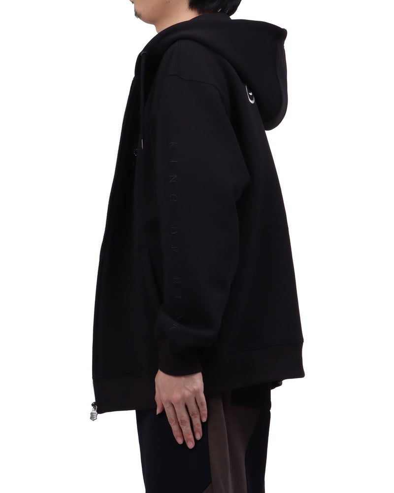 ブラック：173cm63kg(Lサイズ着用)