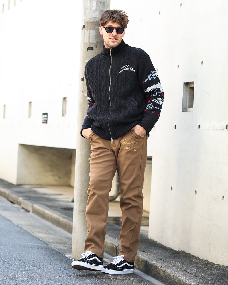 ベージュ：183cm/70kg(Lサイズ着用)