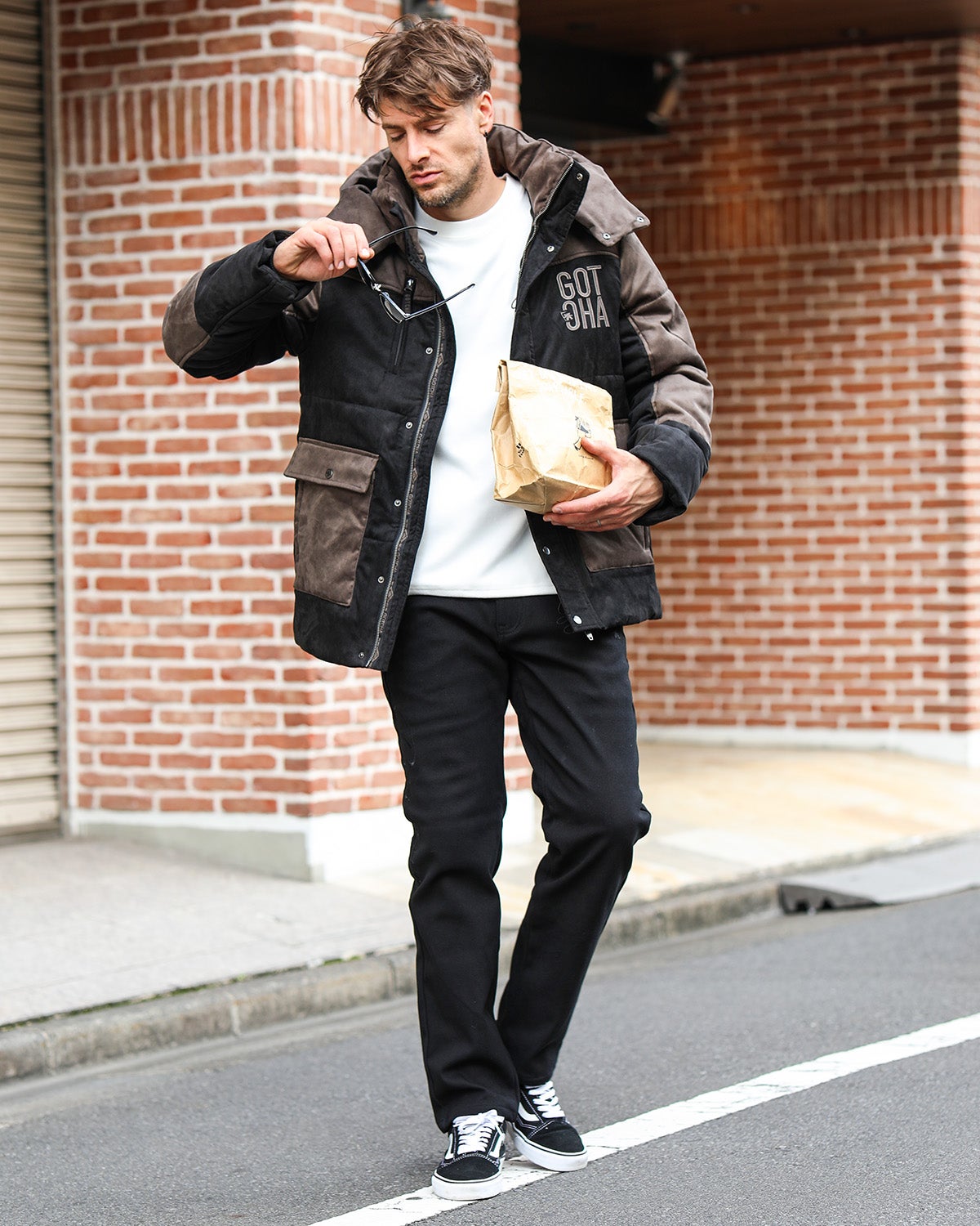 ブラック：183cm/70kg(Lサイズ着用)