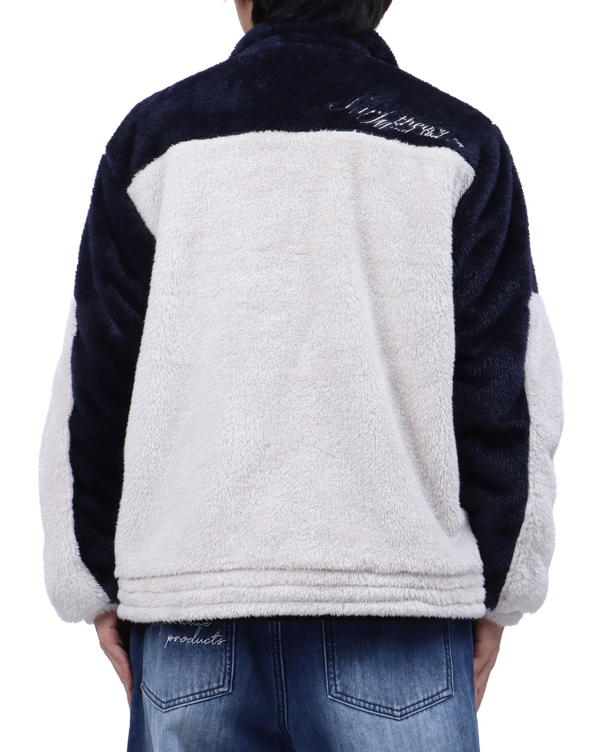 キナリ：173cm63kg(Lサイズ着用)