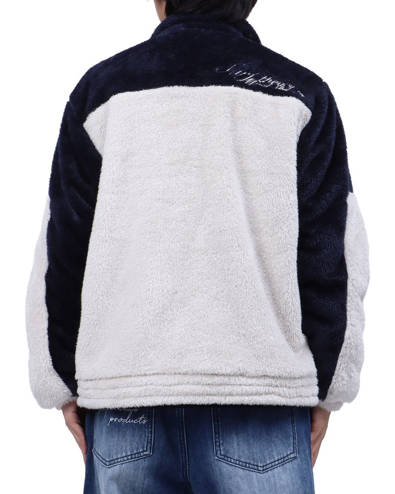 キナリ：173cm63kg(Lサイズ着用)