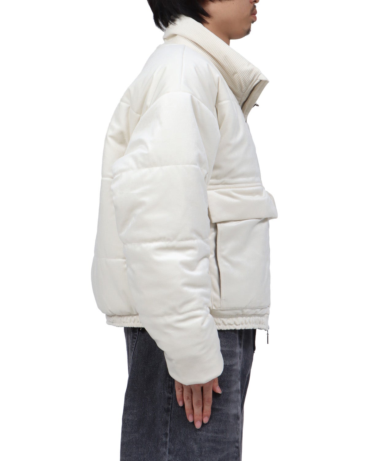 オフホワイト：173cm63kg(Lサイズ着用)