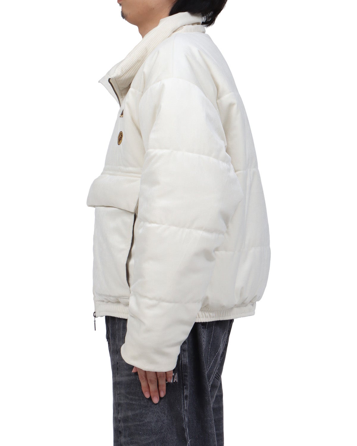 オフホワイト：173cm63kg(Lサイズ着用)