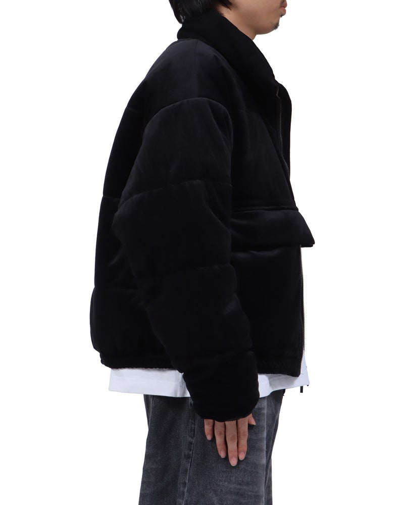ブラック：173cm63kg(Lサイズ着用)
