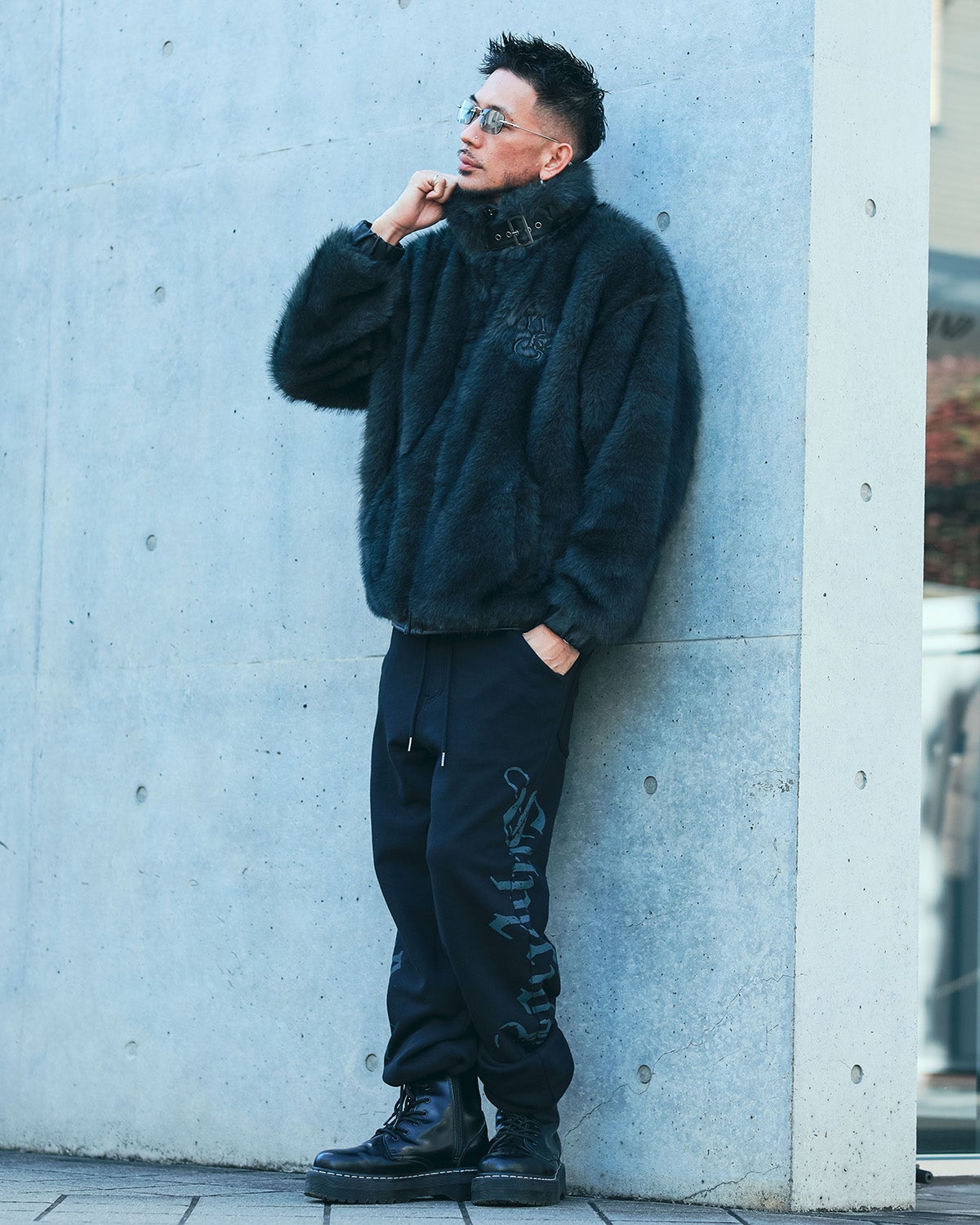 ブラック：183cm(Lサイズ着用)