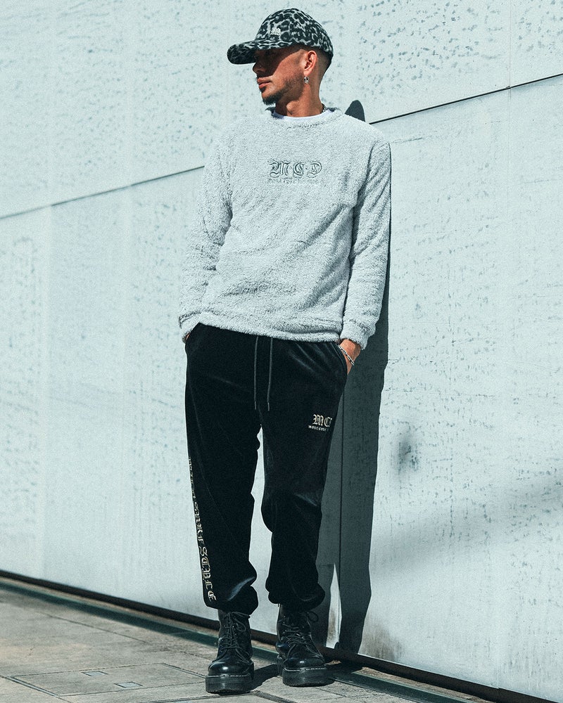 ライトグレー：183cm(Lサイズ着用)